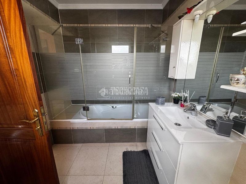 Foto 5aeb90cf-6b3d-4fb4-afc9-4e30239d06ba. Casa aparellada a Tahiche Teguise