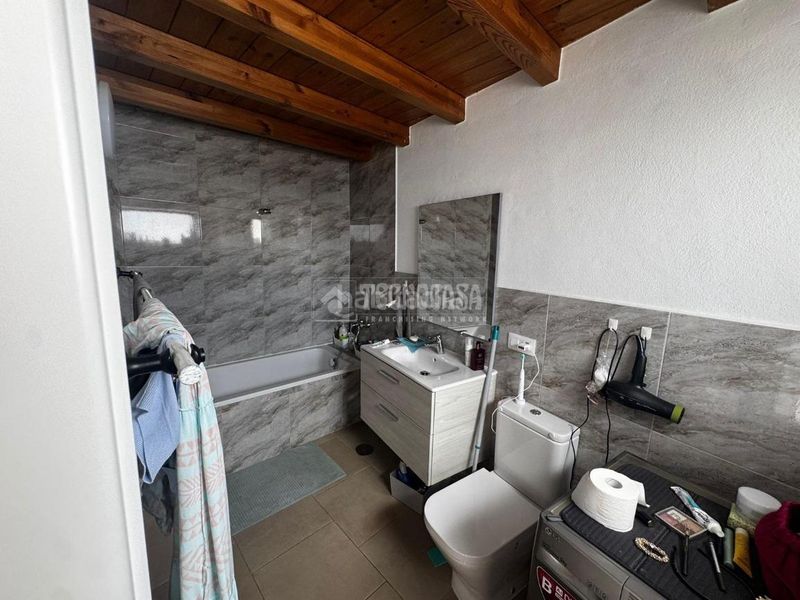 Foto 76424fbd-12db-4fb9-a24e-f984cd7968b3. Casa a Playa Blanca Yaiza