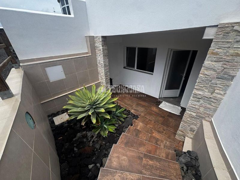 Foto 8ff03f1e-50dc-425f-ab4d-d7b15e14888f. Casa a Playa Blanca Yaiza