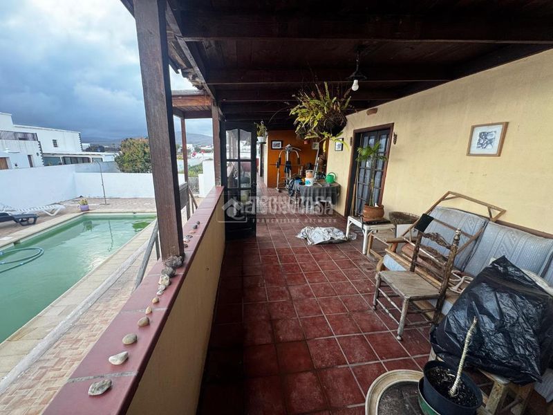 Foto 8505a307-29c9-4f30-93a5-0a5ac4e6314b. Casa aparellada a Tahiche Teguise