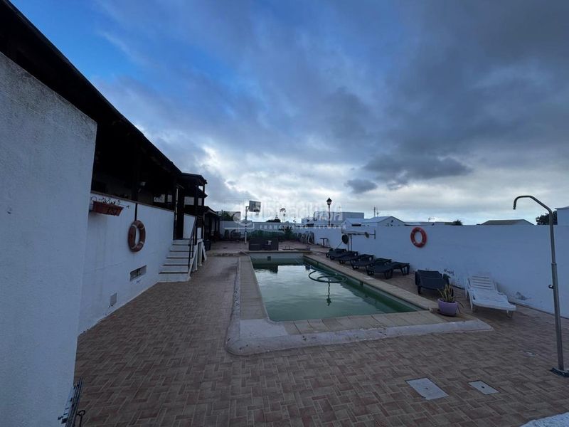 Foto b9739729-aecb-484d-8689-8d1fee4a7d2b. Casa aparellada a Tahiche Teguise