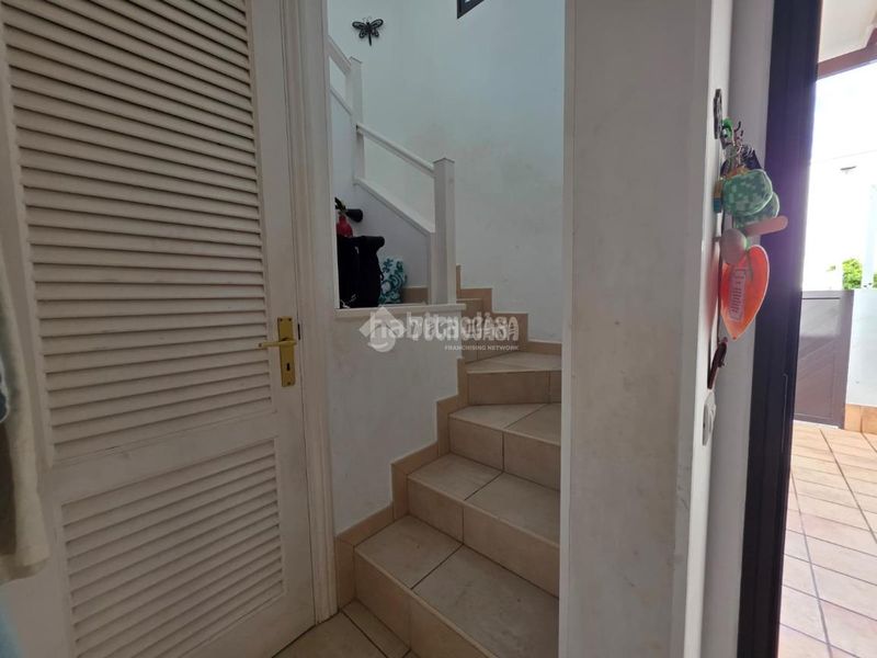 Foto 10bd5c8a-98cb-4b8b-b556-722e617f5935. Casa aparellada a Playa Honda San Bartolomé