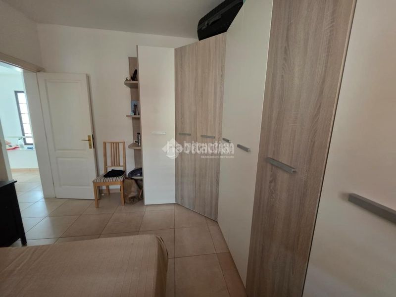 Foto a58971b8-75f8-47d4-bae1-aeb7a8ff0716. Casa aparellada a Playa Honda San Bartolomé