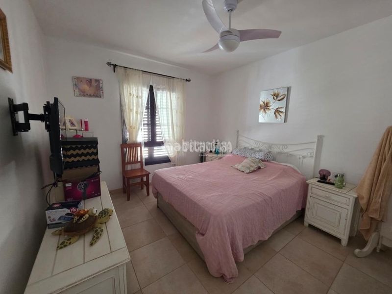 Foto b46a36f5-caa3-45bf-9964-6758b7008333. Casa aparellada a Playa Honda San Bartolomé