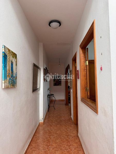 Foto 01b16b34-ce17-40bf-8046-c748f6cf514e. Casa aparellada a Centro - La Vega Alta Arrecife