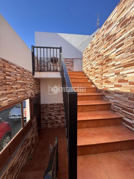 Foto 15be8293-1f7a-402f-bbfa-d2cb6033de29. Casa aparellada a Centro - La Vega Alta Arrecife