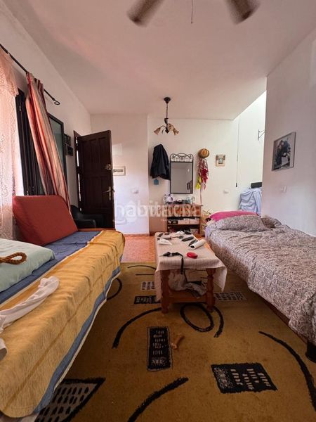 Foto 4114ea18-2f24-4040-ac9f-8c26d52a42c0. Casa aparellada a Centro - La Vega Alta Arrecife