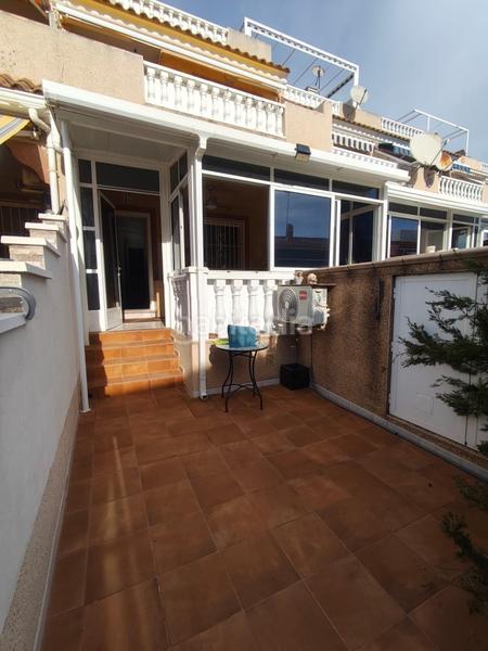 Foto ef5f1328-0bba-4971-bfc7-c65c9fc2ef56. Maison dans Zona Carrefour - Urbanizaciones Torrevieja