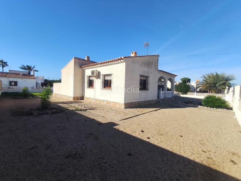 Foto 6f375452-5694-4a4d-a2c9-62da893216f7. Chalet  independiente en Zona Carrefour - Urbanizaciones Torrevieja