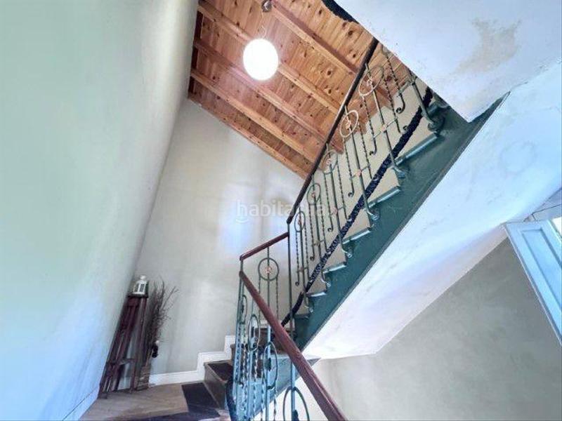 Foto 0febcaf0-ef81-43c8-b1f9-7774fb368126. Chalet con riscaldamento parcheggio in Parres