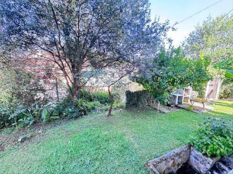 Foto ca4aeabc-5420-49a0-a89d-23e5ed456336. Chalet con riscaldamento parcheggio in Parres