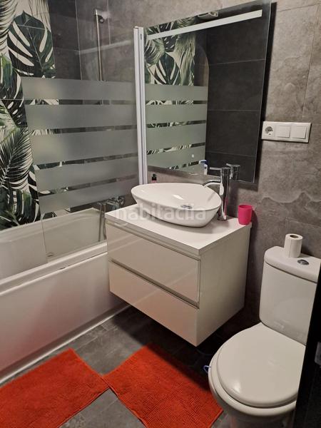 Foto b48173a3-ec3c-40ab-ad5a-369536e6d367. Alquiler apartamento excepcional apartamento en alquiler a l año. en Torrevieja