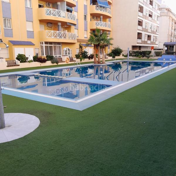Foto f3006690-3f61-48c5-a21c-575fa624fe2f. Location appartement avec chauffage piscine dans Parque de las Naciones Torrevieja