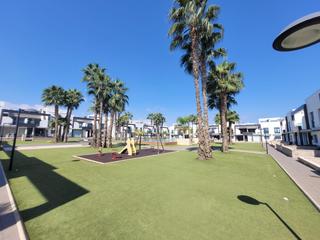 Casa en La Zenia. Exclusivo bungalow seminuevo en la zenia, orihuela costa