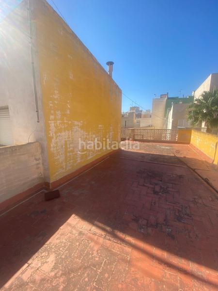 Foto f27ae2ae-4af1-4199-b7a3-ce5d27a84d64. Edifici a Centro - Muelle Pesquero Torrevieja