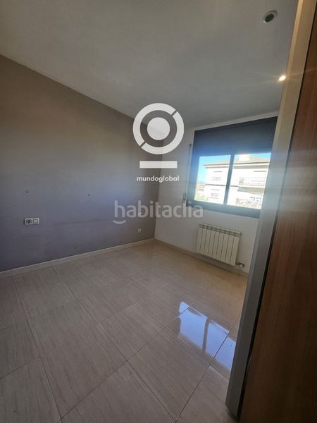 Foto 1559c3d8-be1f-448f-870c-883719f5349c. Pis amb calefacció aparcament piscina a Segur de Calafell nucli urbà Segur de Calafell