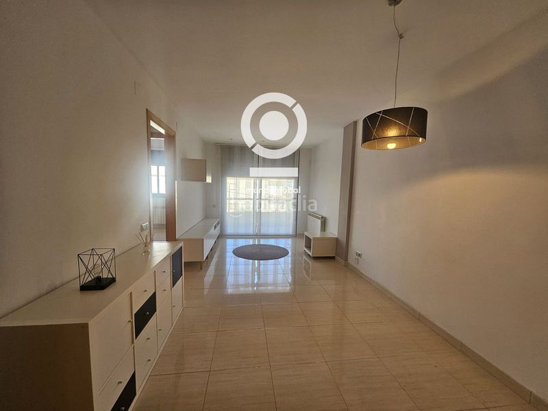 Foto 19cbe7a0-d75b-4403-9c37-fc86568315b7. Pis amb calefacció aparcament piscina a Segur de Calafell nucli urbà Segur de Calafell