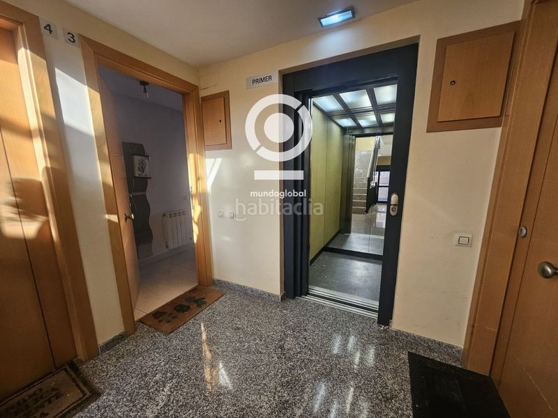 Foto 6d770fc2-fbd3-4823-bcb7-ec97d425af9c. Pis amb calefacció aparcament piscina a Segur de Calafell nucli urbà Segur de Calafell