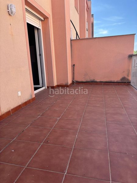 Foto b773feff-bd77-49ab-8826-6c450a8752b3. Casa adossada amb calefacció aparcament a Bellvei