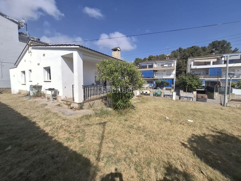 Foto 024c04f2-966d-474d-b6ad-4025bd3e923f. Casa amb aparcament a Segur de Calafell nucli urbà Segur de Calafell