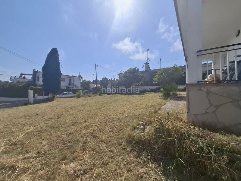 Foto 7aaf6500-6c1a-4198-ae1e-b6e0140601ac. Casa amb aparcament a Segur de Calafell nucli urbà Segur de Calafell