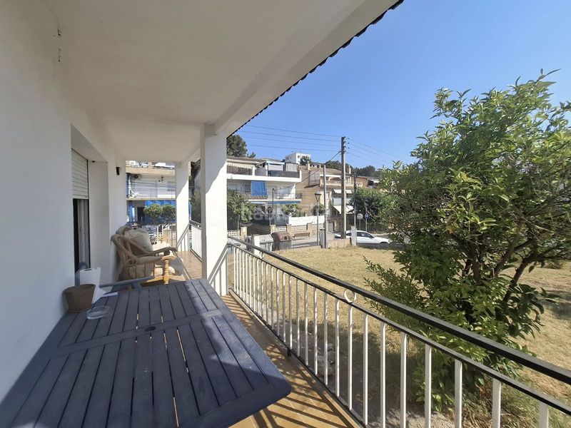 Foto c776fc6f-6efa-48f0-a8d0-5effcae61170. Casa amb aparcament a Segur de Calafell nucli urbà Segur de Calafell