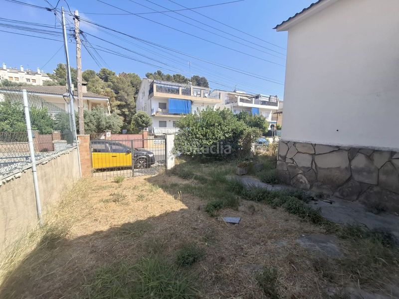 Foto fd66824f-538c-4eff-b958-c5c0aed6cb92. Casa amb aparcament a Segur de Calafell nucli urbà Segur de Calafell