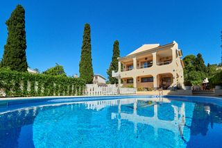 Xalet  Masos. Exclusiva vivienda con piscina privada y vistas al mar en els ma