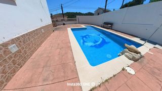 Xalet  Companys. Exclusiva casa con piscina privada, amplitud y calidad de vida e