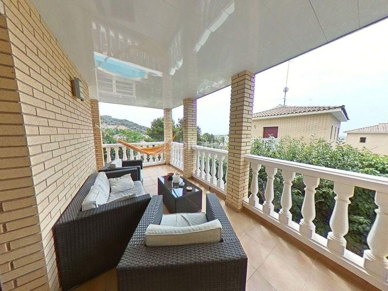 Foto 50cce0af-d21d-4da5-9367-9f1491d0801a. Xalet amb calefacció aparcament piscina a Roda de Barà