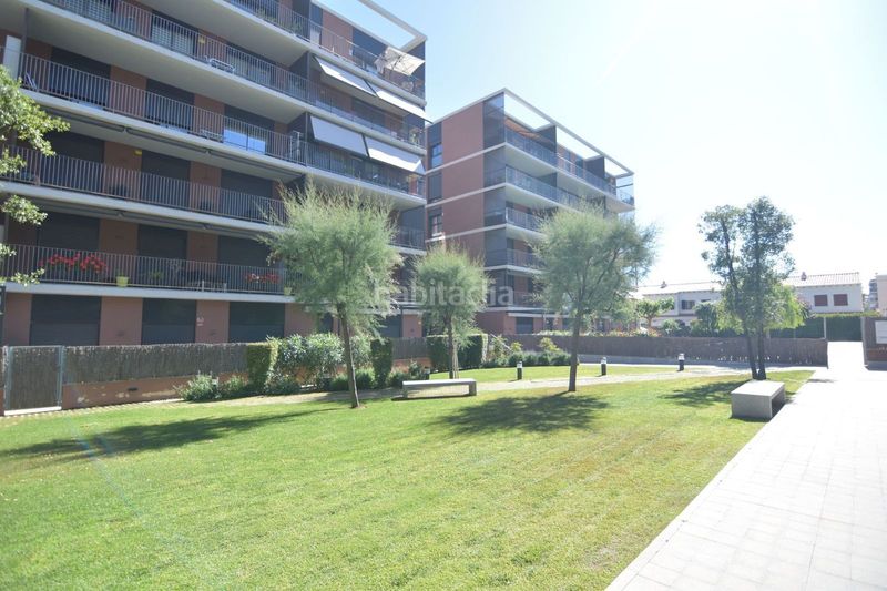 Foto 78332420-8605-4e6f-812a-18e20bd16d9f. Dúplex amb aparcament piscina a L´Estany Calafell