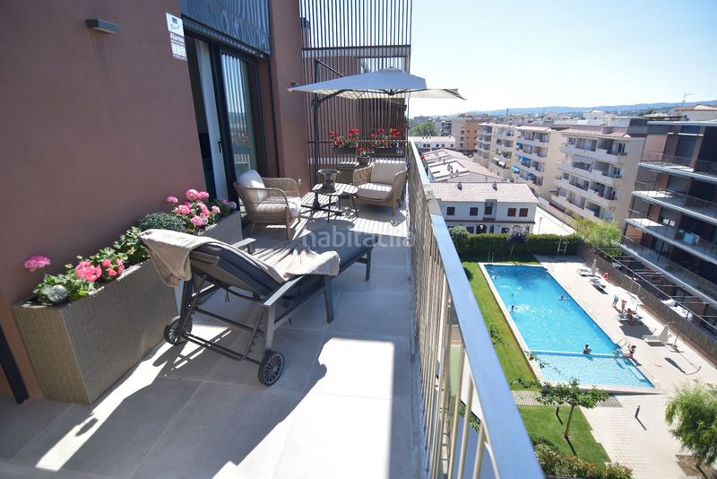 Foto c3cb8b68-d35f-4875-9066-ca9ba357f3b8. Dúplex amb aparcament piscina a L´Estany Calafell