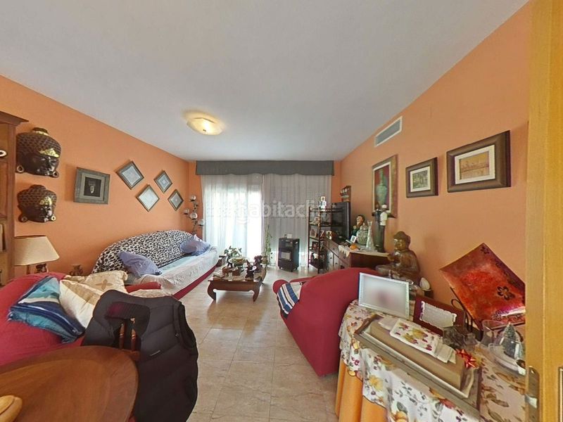 Foto 0f89e75d-f389-4281-9f36-2d300cc424a2. Casa adossada amb calefacció aparcament a Arboç (L´)