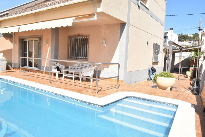 Foto 956efa25-e49d-4d09-8271-b5bd81cc7e2e. Xalet amb calefacció aparcament piscina a Bellamar Calafell