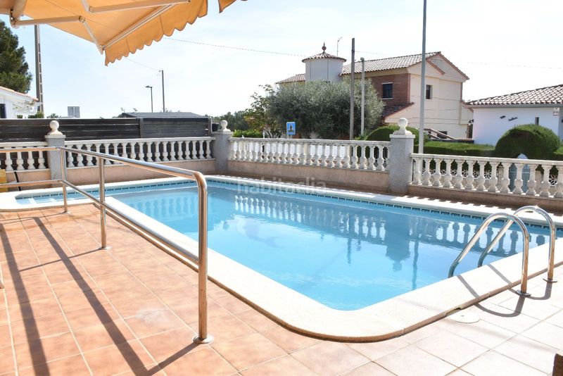 Foto ba8982b9-5161-4350-a46e-2210c9a48706. Xalet amb calefacció aparcament piscina a Bellamar Calafell