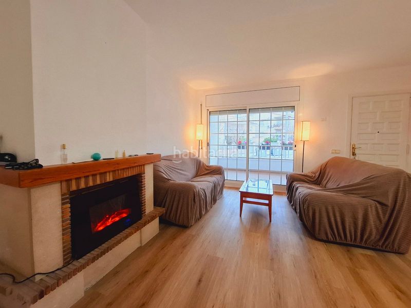 Foto 9f0e51b8-7f4d-4510-8bd2-43148c5a3046. Casa adossada amb calefacció aparcament piscina a Segur de Calafell
