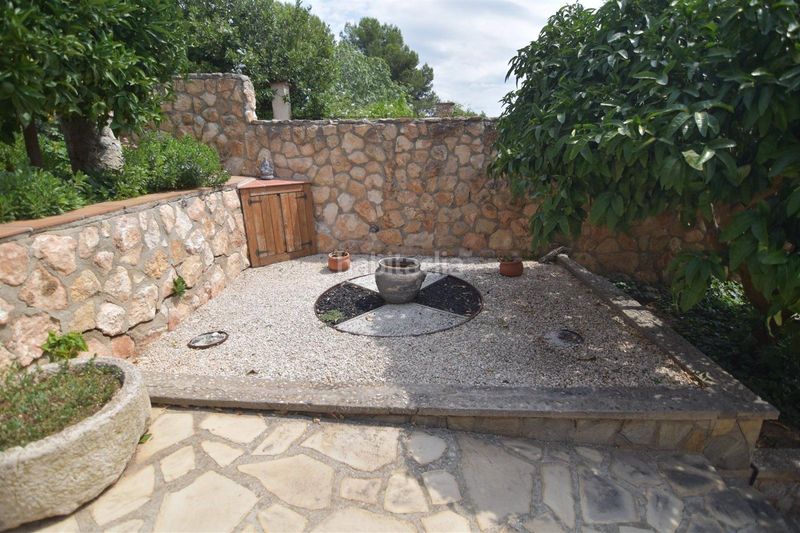 Foto a00e0f0b-e377-4871-a73e-553051e123df. Casa amb piscina a Montmell (El)