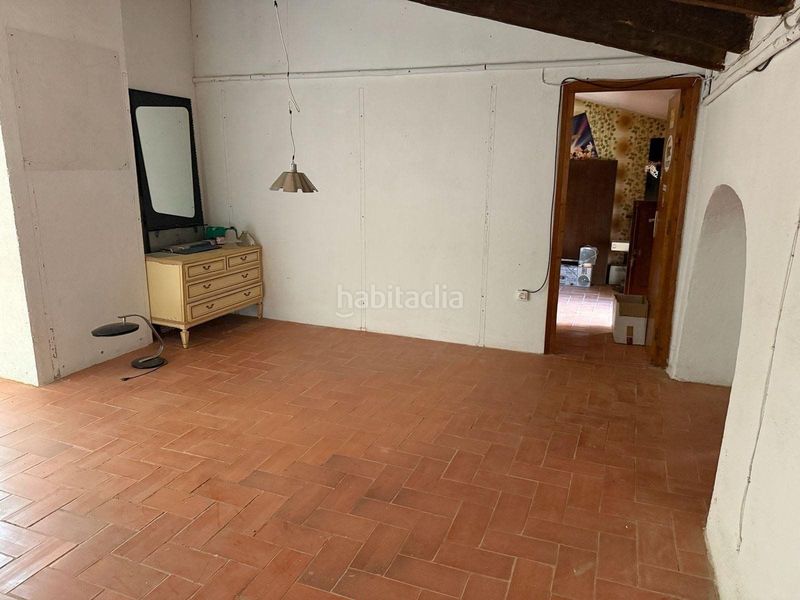 Foto a886c718-f33d-4698-9f18-17b148b88d1d. Casa amb calefacció a Masllorenç