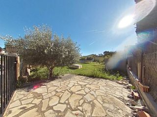 Fondo rustico  Guatemala. Solar en venta en el centro de  segur de calafell  cerca de serv