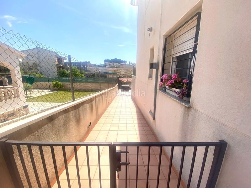 Foto 98d75bb6-f28e-4d0a-a6d5-9bda4498cd9d. Àtic amb aparcament piscina a Segur de Calafell nucli urbà Segur de Calafell