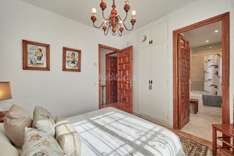 Foto cb60beba-917d-467c-a222-353dd1af0ff7. Casa adossada amb calefacció aparcament piscina a Calafell