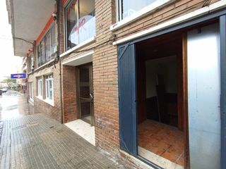 Locale commerciale  Pere badia. Local en venta en el centro de torredembarra