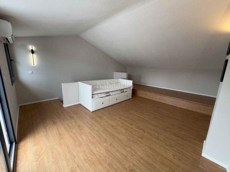 Foto 512f9943-326a-49ff-8565-5fd55a9b81fc. Casa adossada amb calefacció aparcament a Cunit residencial Cunit