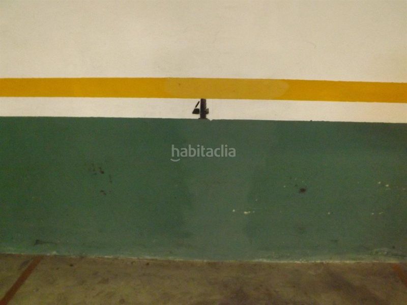 Foto 16755a7e-1679-4701-a788-5fb2115a13a8. Aparcament cotxe a Calafell poble Calafell