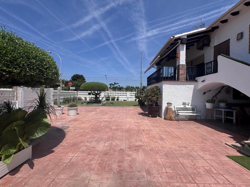 Foto 40800818-9d2d-4e96-93e3-e6baaaebc9e1. Chalet avec parking piscine dans Creixell