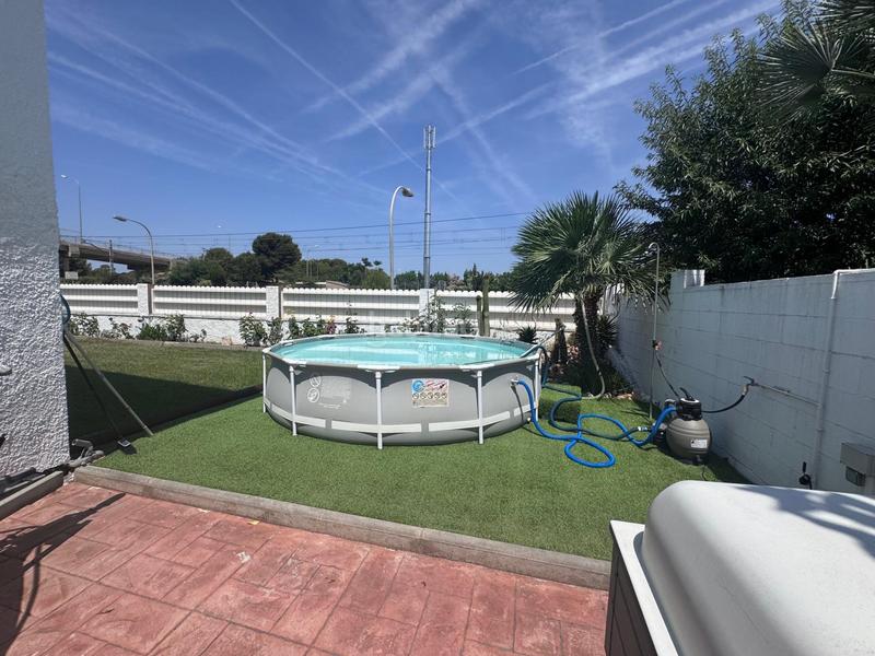 Foto e8c0f0fe-8889-41b9-a600-2f35184c53e4. Xalet amb aparcament piscina a Creixell