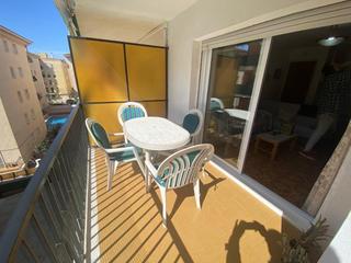 Piso en Segur de Calafell Nucli Urbà. Venta de piso de 3 dormitorios en segur de calafell  a 350 mts.