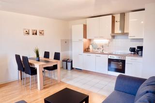 Miete Etagenwohnung in Ciudad Jardín. Estudio luminoso amueblado completamente