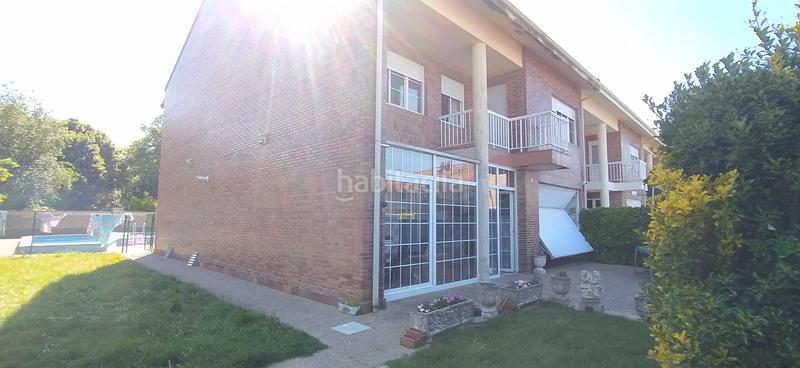 Foto 7c89d4b9-d755-4095-a44e-057aa44f917a. Casa aparellada amb calefacció aparcament piscina a Santa Cruz de Bezana