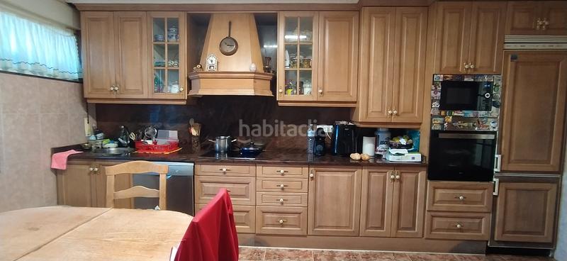 Foto 9b6b08d2-e464-42c7-b387-077f6f88e8aa. Casa aparellada amb calefacció aparcament piscina a Santa Cruz de Bezana